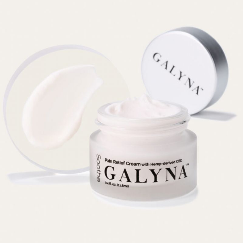 GALYNA SOOTHE Mini jar open with smear